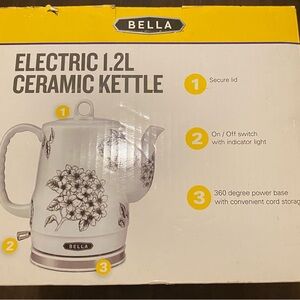 Bella Electric Ceramic Kettle with Floral Design